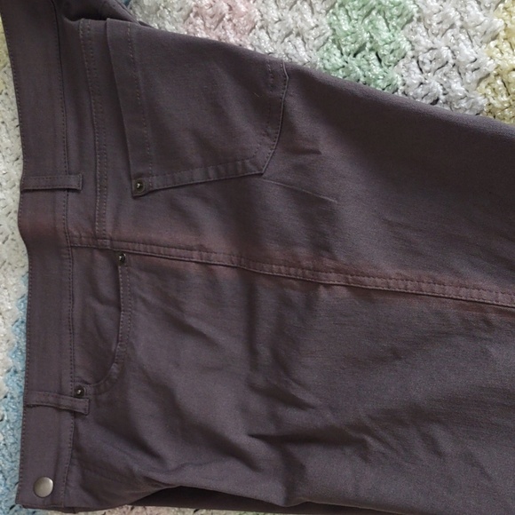 Equestrian Size Medium Grey Pants *Flawed* - Picture 15 of 16